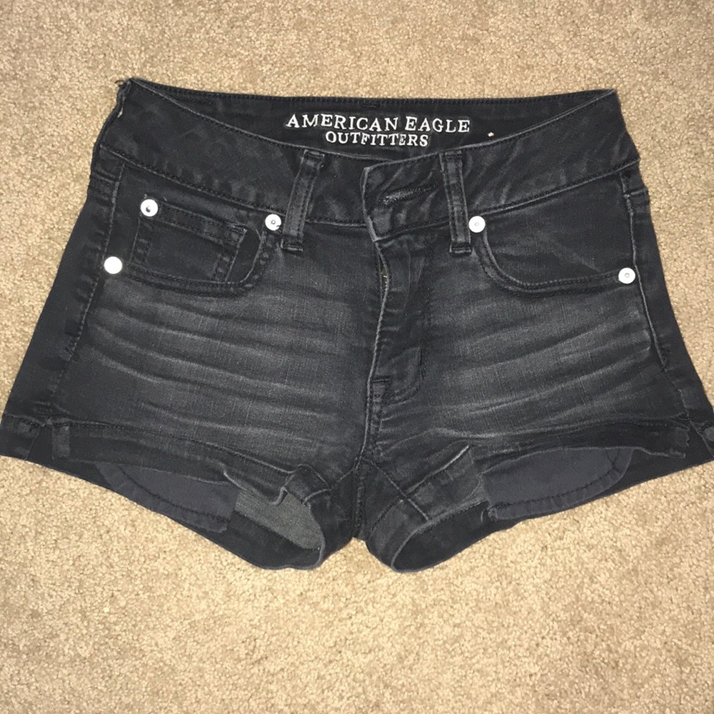 Size 00 Shortie American Eagle Shorts